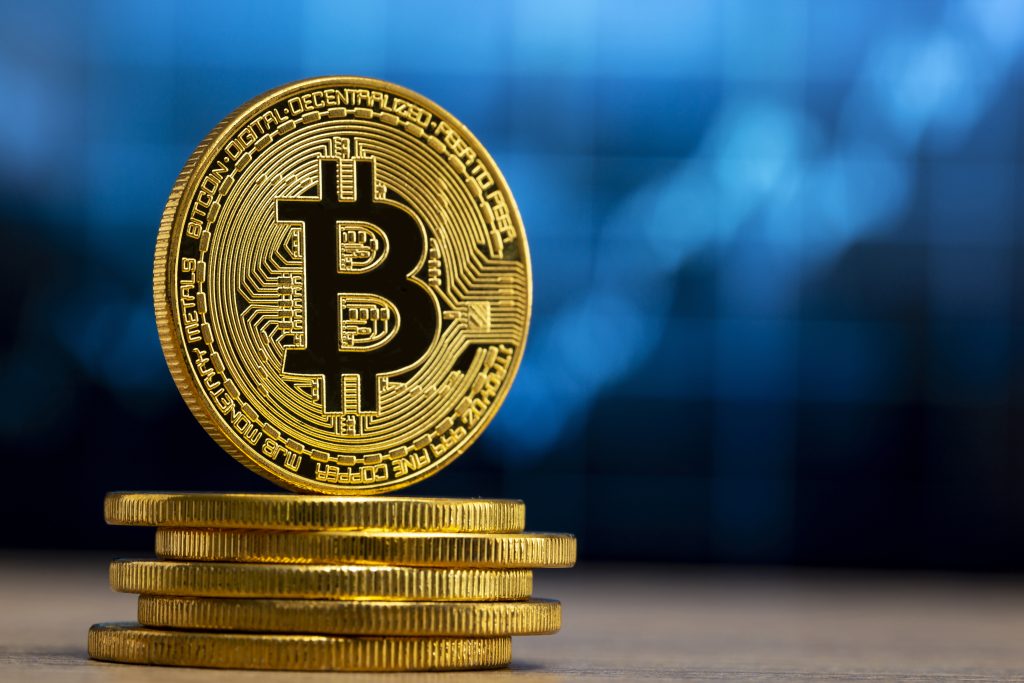 Satoshi Nakamoto: Odhalí sa, keď sa Bitcoin odchýli od jeho vízie?